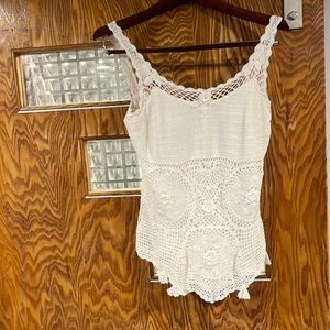 woven shoulder strap shirt